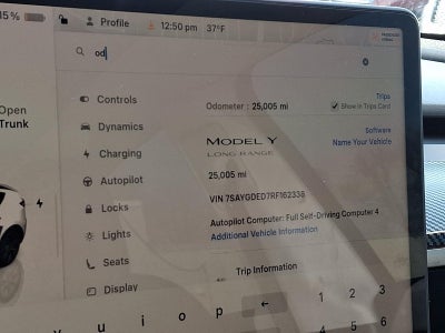 2024 Tesla Model Y Base