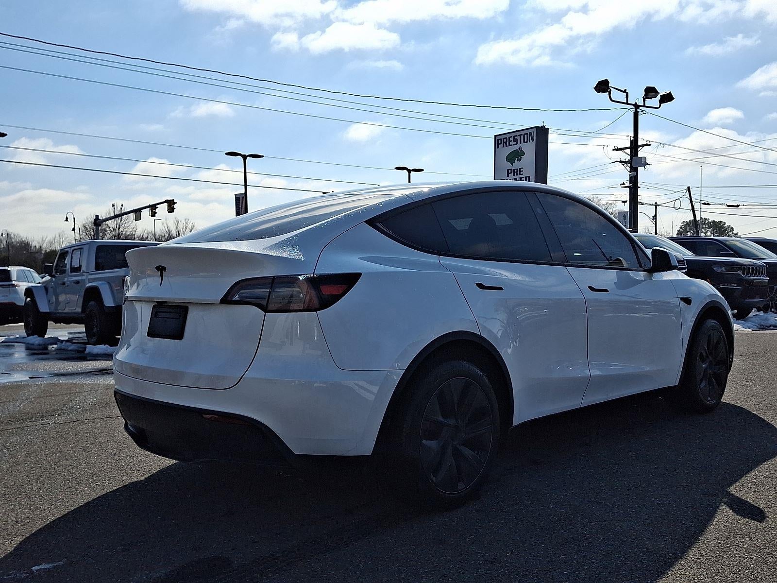 2024 Tesla Model Y Base