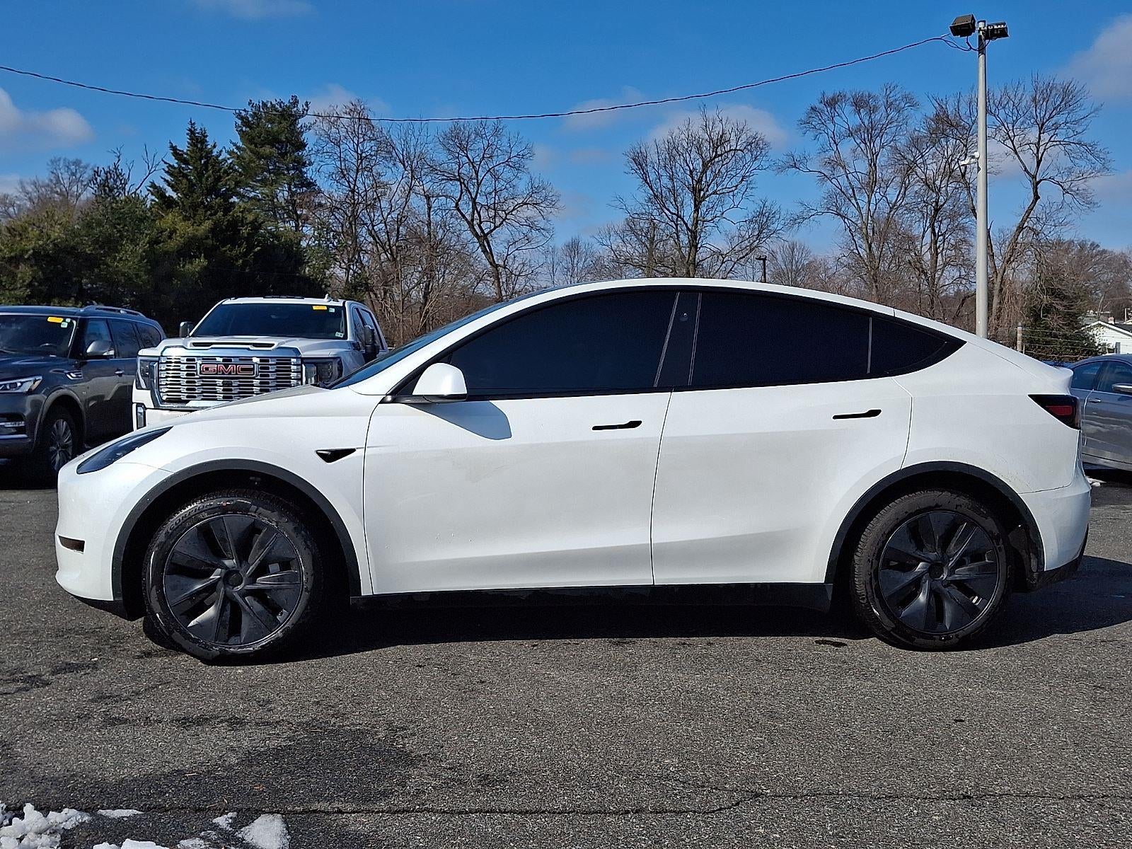 2024 Tesla Model Y Base