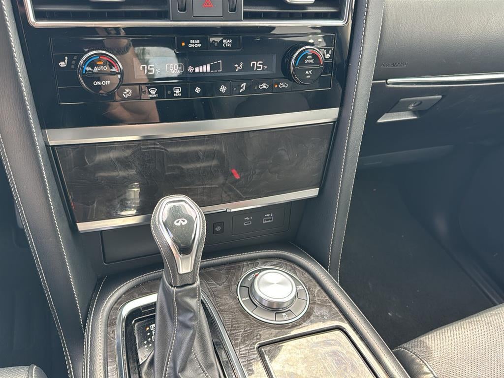 2024 INFINITI QX80 LUXE